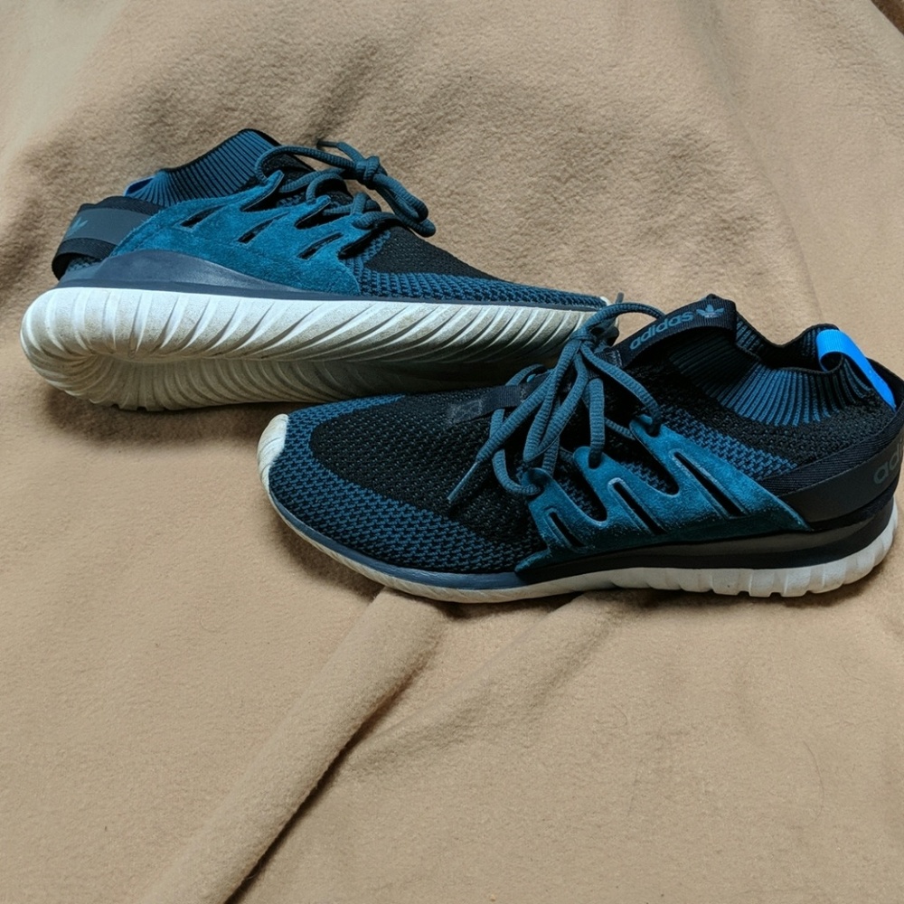 Mens Adidas sock style sneakers size 9